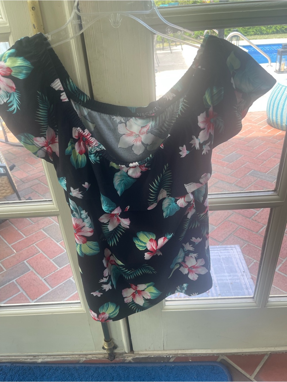 Discreet Black Floral Off-Shoulder Camisole with Pink & Green Print